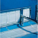 Опора крепления панели поворота