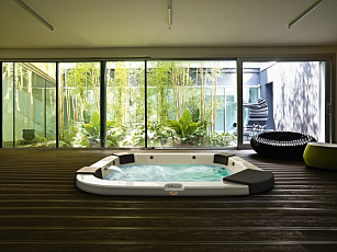 1-Jacuzzi СПА бассейн White 215x190x80 см Delos (без обшивки) 1-Jacuzzi СПА бассейн White 215x190x80 см Delos (без обшивки)